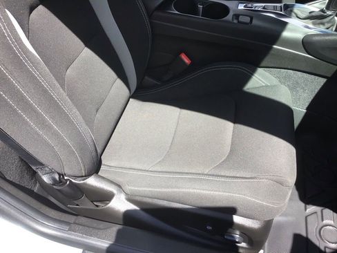 Used 2021 Chevrolet Camaro LT RWD image 15