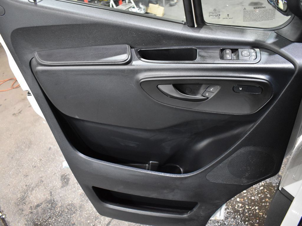 Used 2024 Mercedes-Benz Sprinter 2500 w/ Acoustic Package image 18