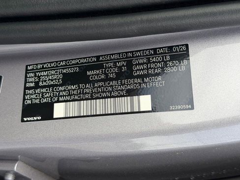 New 2026 Volvo XC60 B5 Plus w/ Protection Package Premier AWD/4WD image 18
