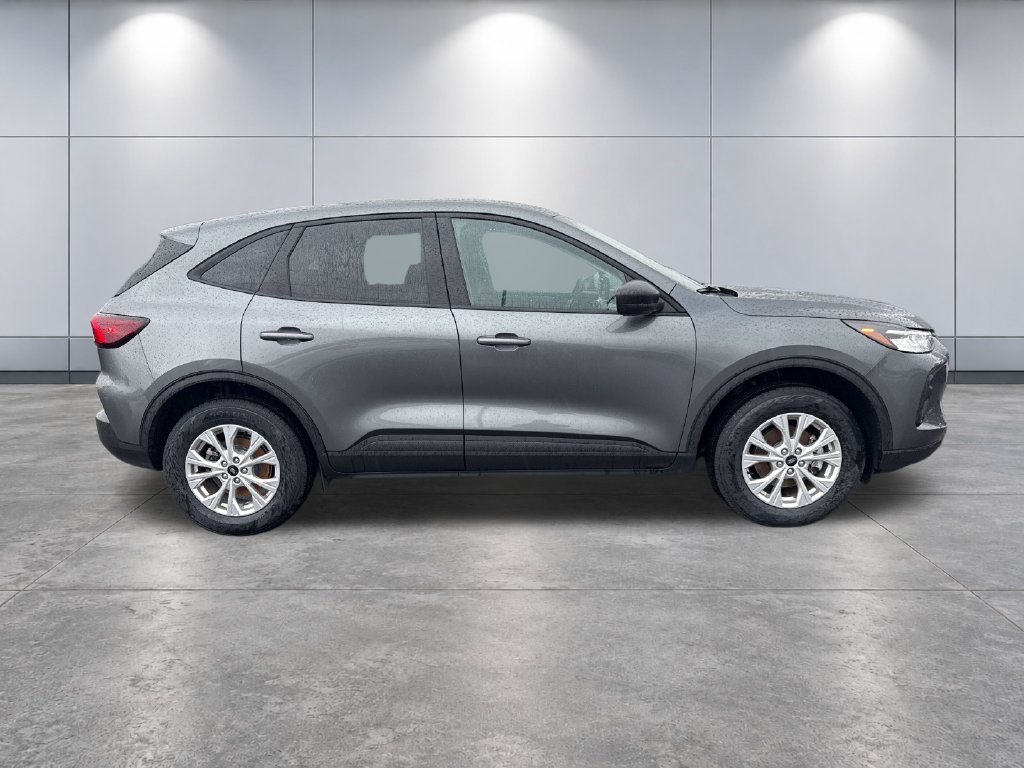 Used 2025 Ford Escape Active AWD/4WD image 6