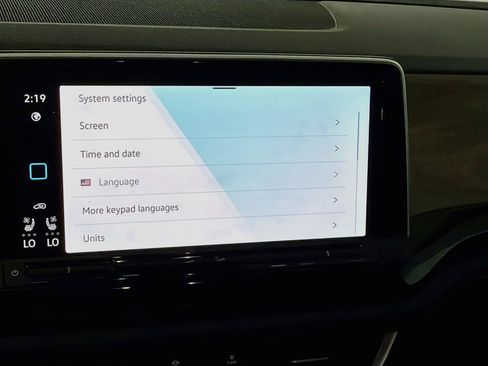 Used 2026 Volkswagen Atlas SE FWD image 19