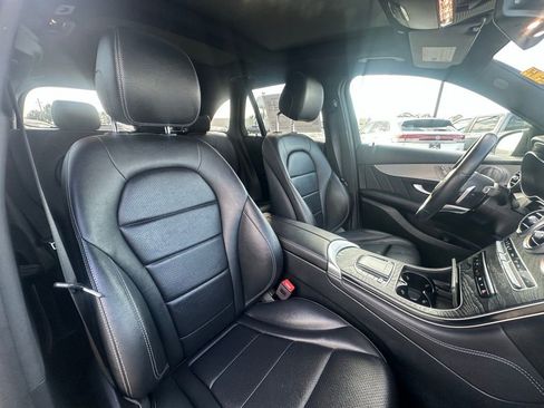 Used 2020 Mercedes-Benz GLC 300 GLC 300 image 29