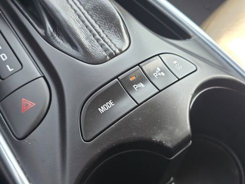 Used 2016 Chevrolet Volt Premier w/ Driver Confidence Package image 33