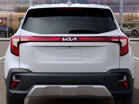 New 2026 Kia Seltos LX image 13