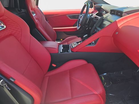 Certified 2022 Jaguar F-TYPE R AWD/4WD image 10