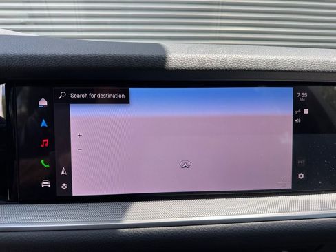 Used 2025 Porsche Cayenne image 27