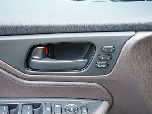 Used 2018 Honda Odyssey EX-L image 11