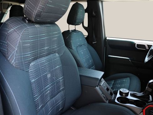 Used 2025 Ford Bronco Heritage Edition AWD/4WD image 21