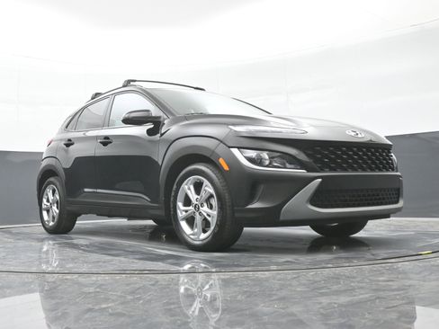 Certified 2023 Hyundai Kona SEL image 37