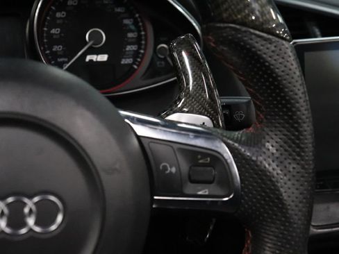 Used 2011 Audi R8 V10 image 28