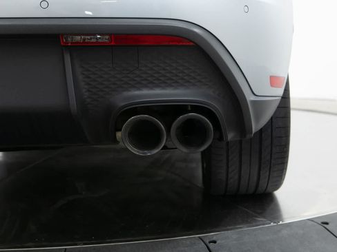 Certified 2023 Porsche Macan AWD/4WD image 37