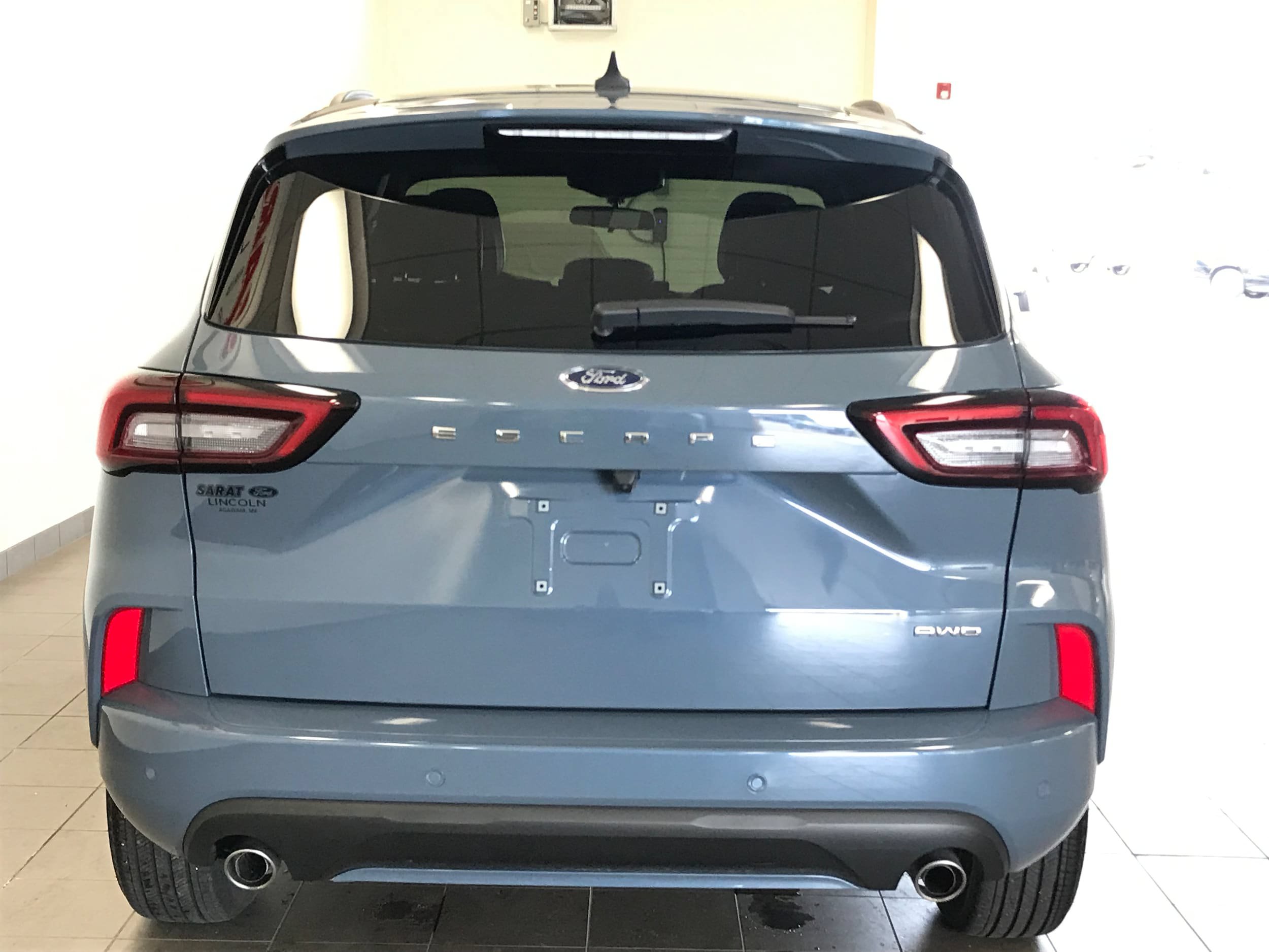 Used 2024 Ford Escape ST-Line w/ Tech Pack #1 AWD/4WD image 6