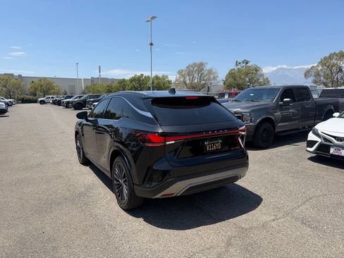 Used 2025 Lexus RX 350 Premium w/ Convenience Package FWD image 5