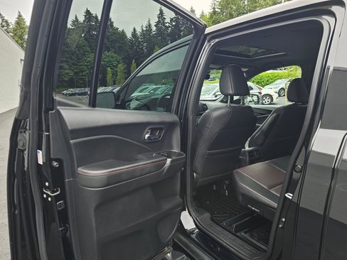 Used 2021 Honda Ridgeline Black Edition image 18