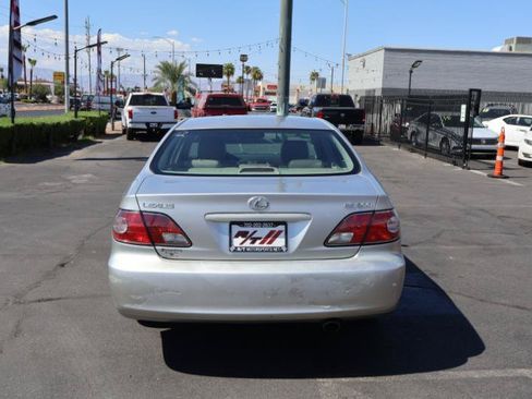 Used 2003 Lexus ES 330 FWD image 6