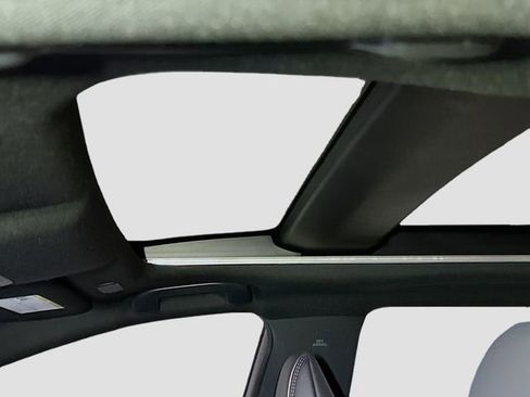 New 2025 Toyota Crown Signia image 25