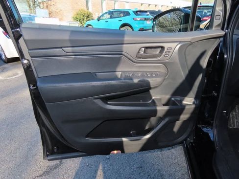 Certified 2023 Honda Odyssey Sport image 17