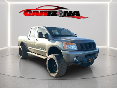 Used 2015 Nissan Titan PRO-4X AWD/4WD image 2