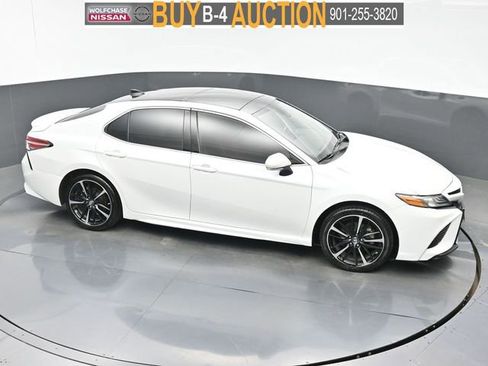 Used 2019 Toyota Camry XSE FWD image 34