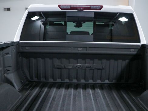 Used 2022 GMC Sierra 1500 Denali w/ Denali Reserve Package AWD/4WD image 33