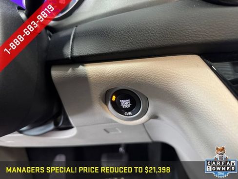 Used 2023 Chrysler Pacifica Touring-L FWD image 21