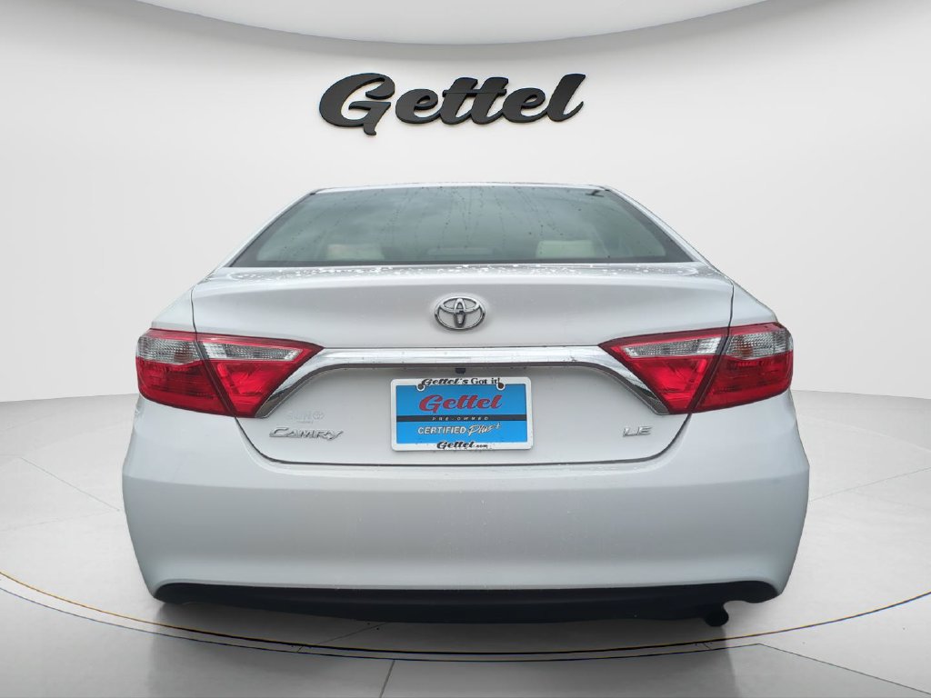 Used 2016 Toyota Camry LE FWD image 6