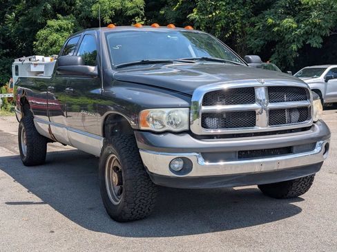 Used 2004 Dodge Ram 3500 Truck ST w/ Trailer Tow Group AWD/4WD image 2