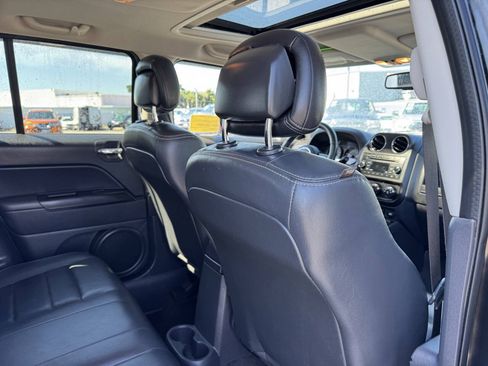 Used 2015 Jeep Patriot High Altitude FWD image 37