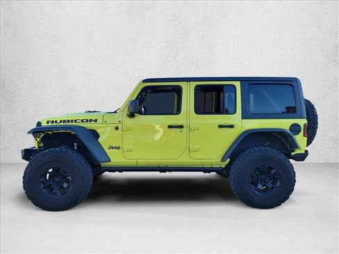 Used 2023 Jeep Wrangler Rubicon w/ Cold Weather Group image 8