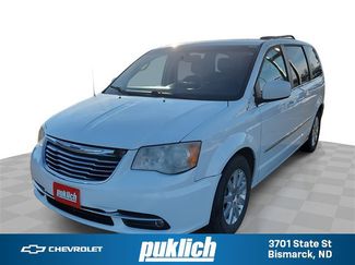 Used 2014 Chrysler Town & Country Touring video 1