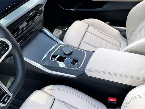Used 2025 BMW 230i Coupe w/ M Sport Package RWD image 15