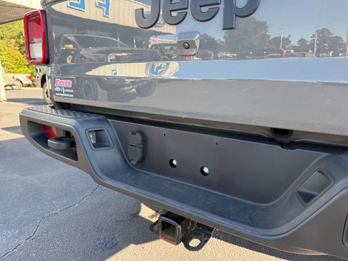 Used 2020 Jeep Gladiator Sport w/ Quick Order Package 24S image 20