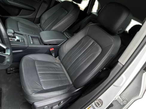Used 2018 Audi Q5 2.0T Premium image 11