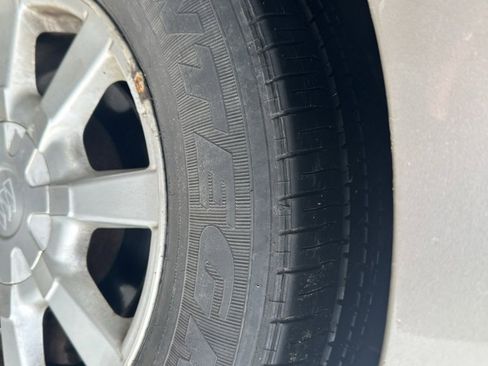 Used 2004 Buick Le Sabre Custom w/ Wheel and Sounds Package image 11