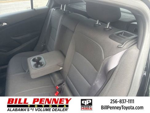 Used 2017 Chevrolet Cruze LT w/ Convenience Package image 20