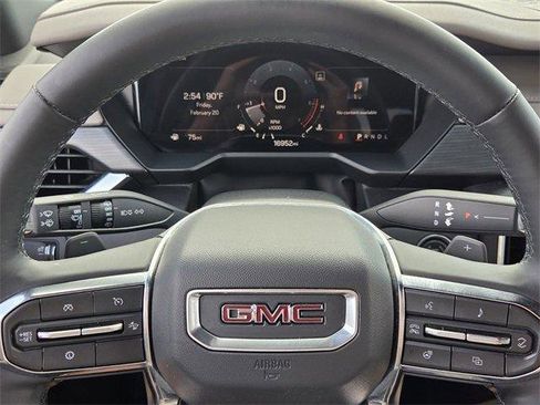 Certified 2024 GMC Acadia Elevation w/ Luxury Package image 23