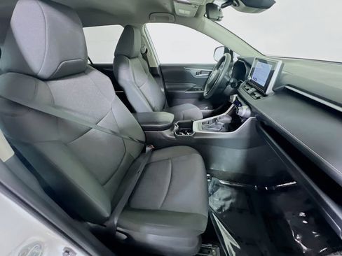 Certified 2025 Toyota RAV4 XLE image 24