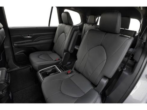 Certified 2025 Toyota Grand Highlander AWD Hybrid image 12