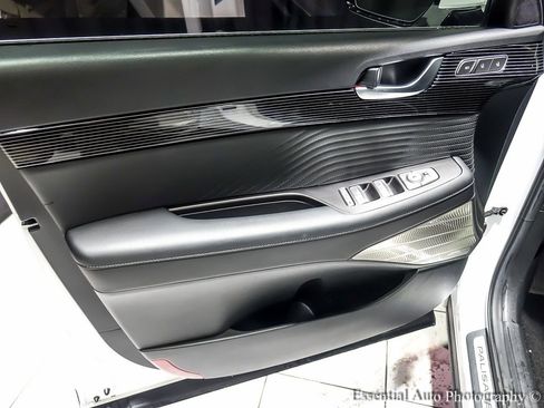 Used 2024 Hyundai Palisade Calligraphy image 32