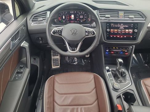 Used 2024 Volkswagen Tiguan SEL R-Line image 15