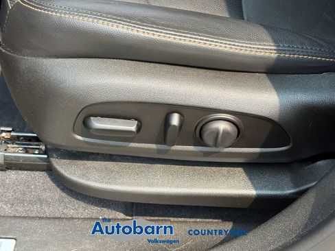 Used 2021 Chevrolet Equinox Premier AWD/4WD image 11