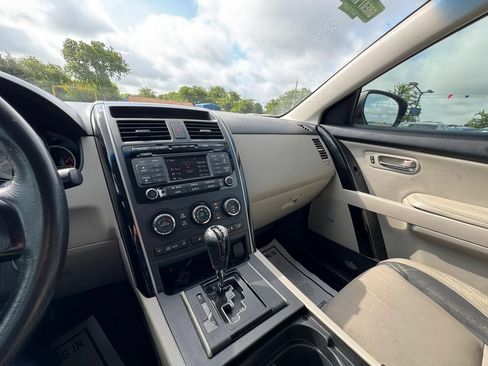 Used 2011 MAZDA CX-9 Touring w/ Moonroof & Bose Audio Pkg FWD image 24