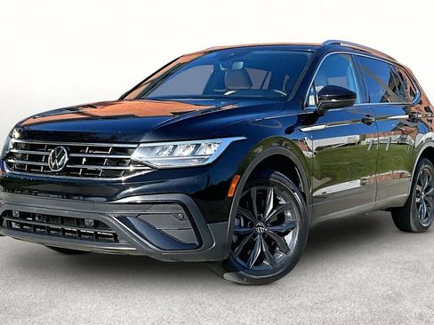 Used 2023 Volkswagen Tiguan SE FWD image 15