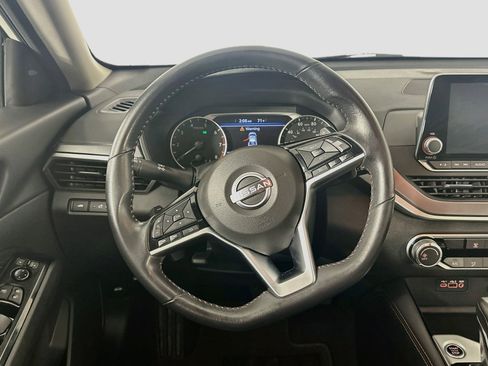 Used 2023 Nissan Altima 2.5 SR AWD/4WD image 17