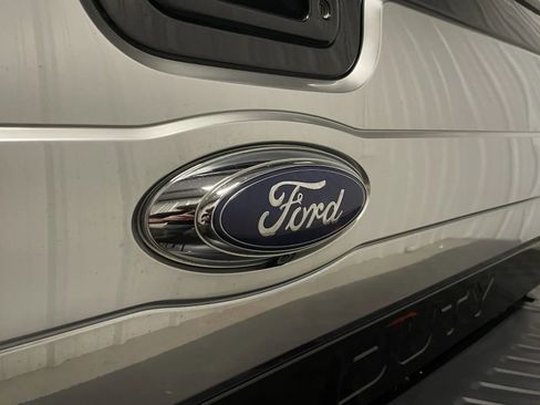 Used 2015 Ford F350 Platinum image 19