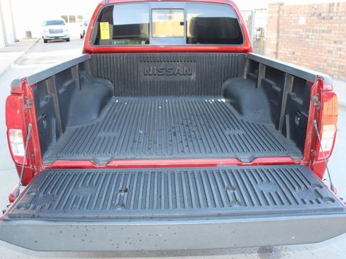 Used 2016 Nissan Frontier Desert Runner image 24
