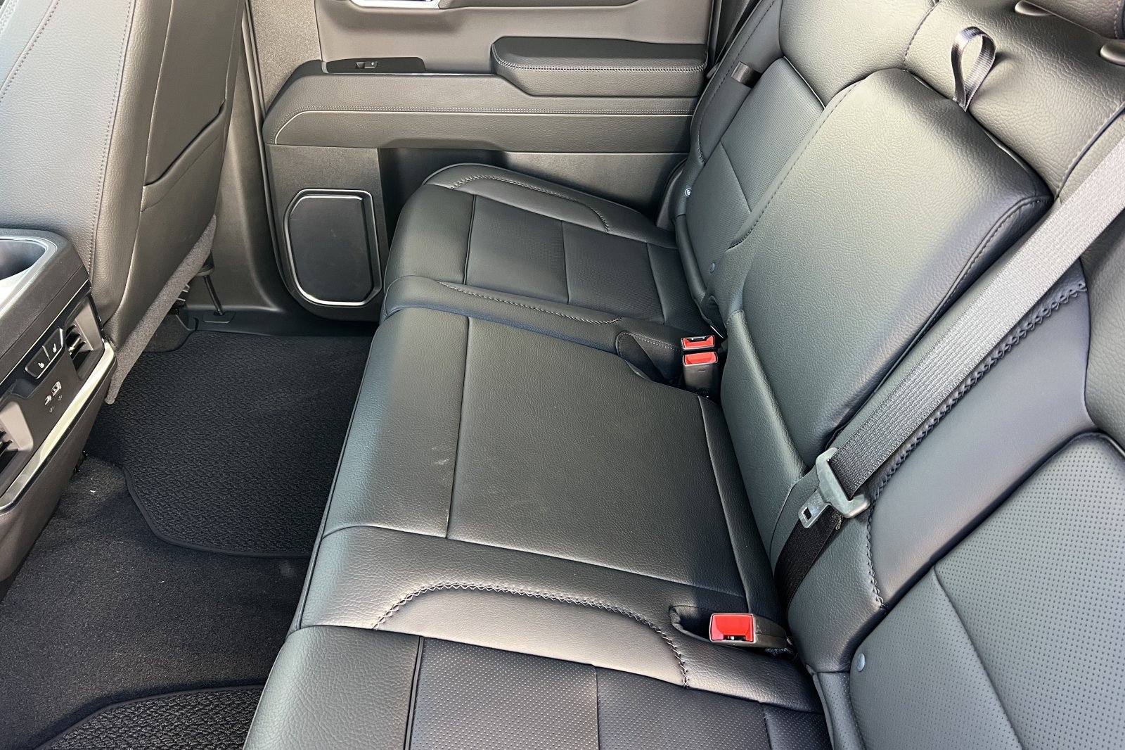New 2026 GMC Sierra 1500 Denali AWD/4WD image 11