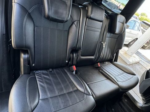 Used 2017 Mercedes-Benz GLS 450 4MATIC image 23