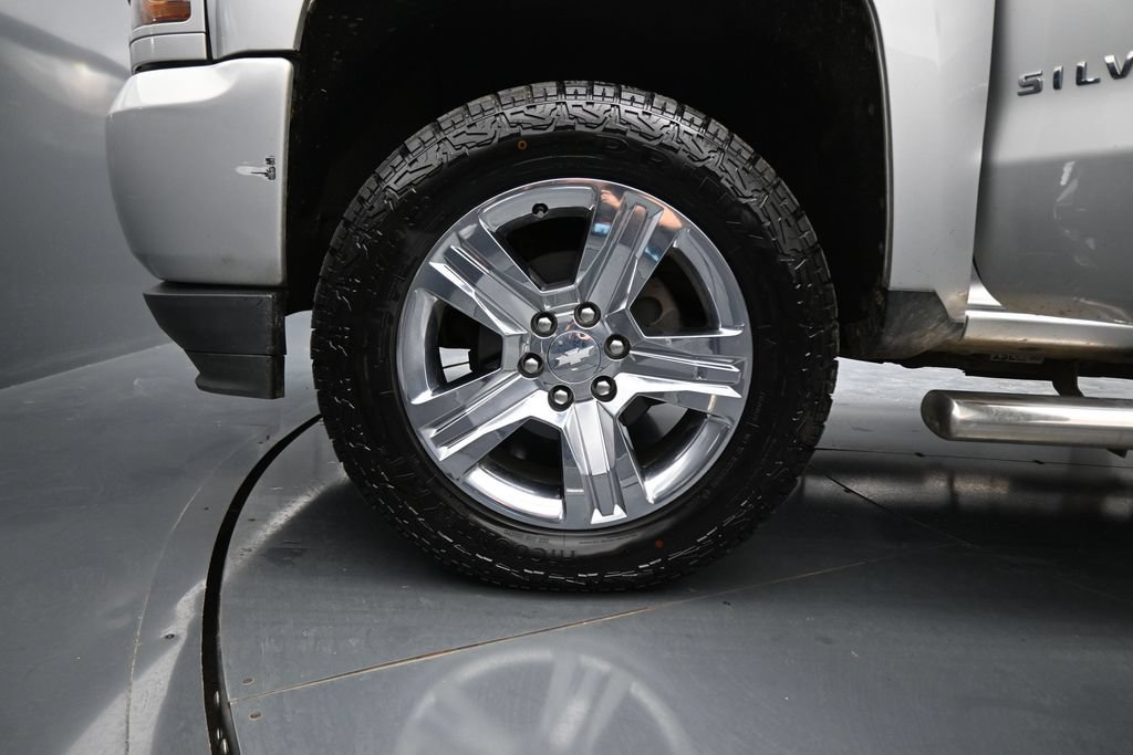 Used 2016 Chevrolet Silverado 1500 Custom w/ Custom Convenience Package AWD/4WD image 23