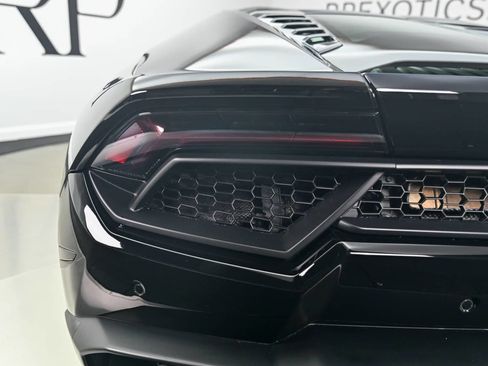 Used 2016 Lamborghini Huracan LP 580-2 RWD image 19